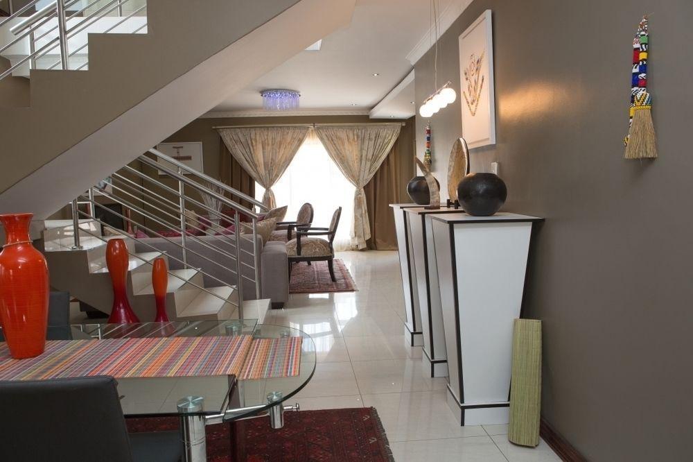 Zazas Guesthouse And Spa Soweto Exterior photo